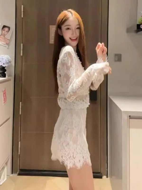 

Chic Lace Top And Skirt Set Women's Fashion Spring 2026 Short Sleeve Comfortable High Waist Printed Two-Piece Ensemble