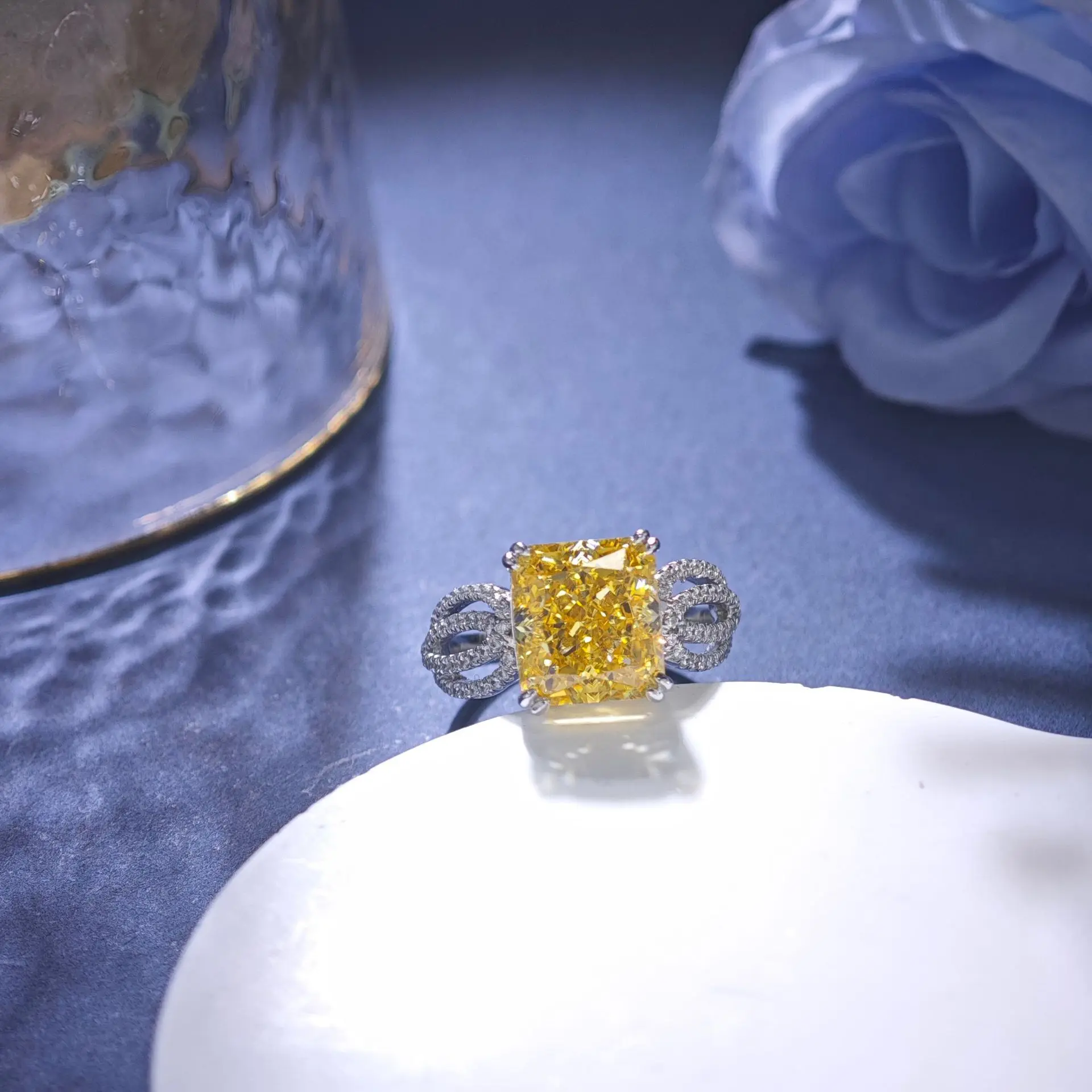 

Women's 4 Carat Fancy Yellow Moissanite Ring, PT950 Platinum, Four-Prong Setting, Unique Shape & Dazzling Sparkle