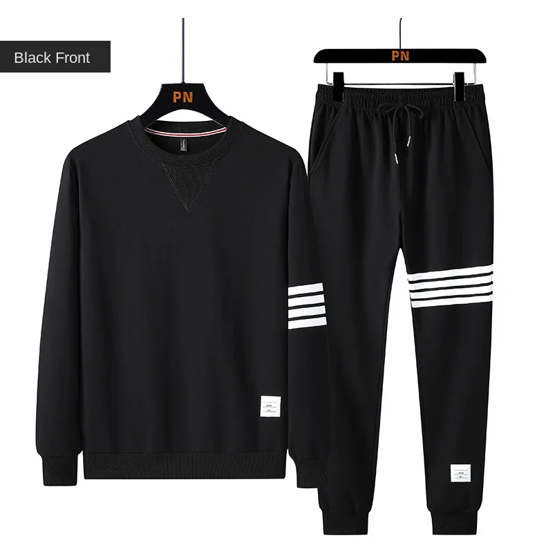 Chándal nuevo de otoño 2025 para hombre, conjuntos de Top y pantalones con cuello redondo de seda de leche compuesta, conjunto de traje informal de dos piezas deportivo de cuatro barras para hombre