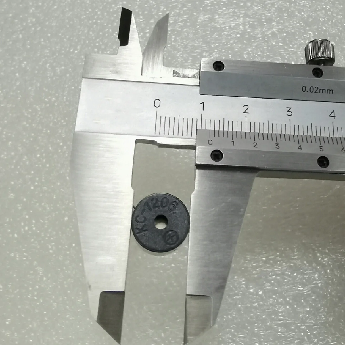 10 Stück KC1206 Passiver elektromagnetischer Summer 12*9,5mm 5V 42Ω 2048Hz Hochtemperaturbeständig 6,5mm Pin-Abstand 12095 – Detail 3