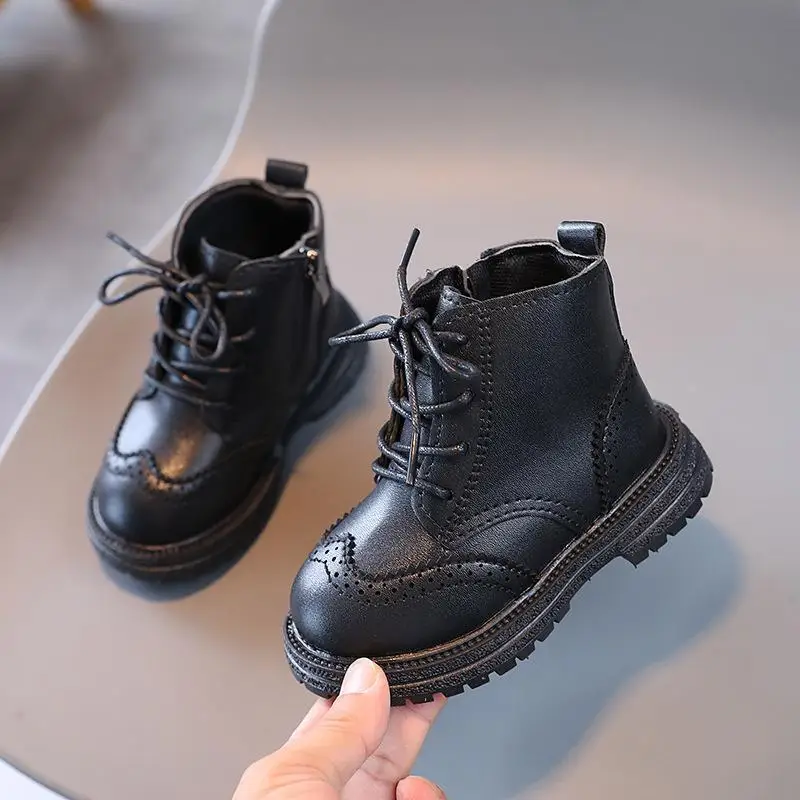 Botas de cuero para niños y niñas, botines impermeables con suela de goma antideslizante, zapatos de moda, primavera y otoño, novedad de 2023