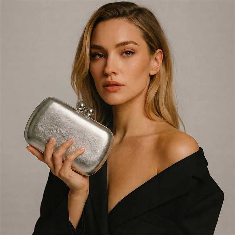 XMESSUN Silver New Women Clutch Bag,Fashion Luxury Evening Purse Wedding Banquet Handbag Elegant Party Dress Matching Purses Ins