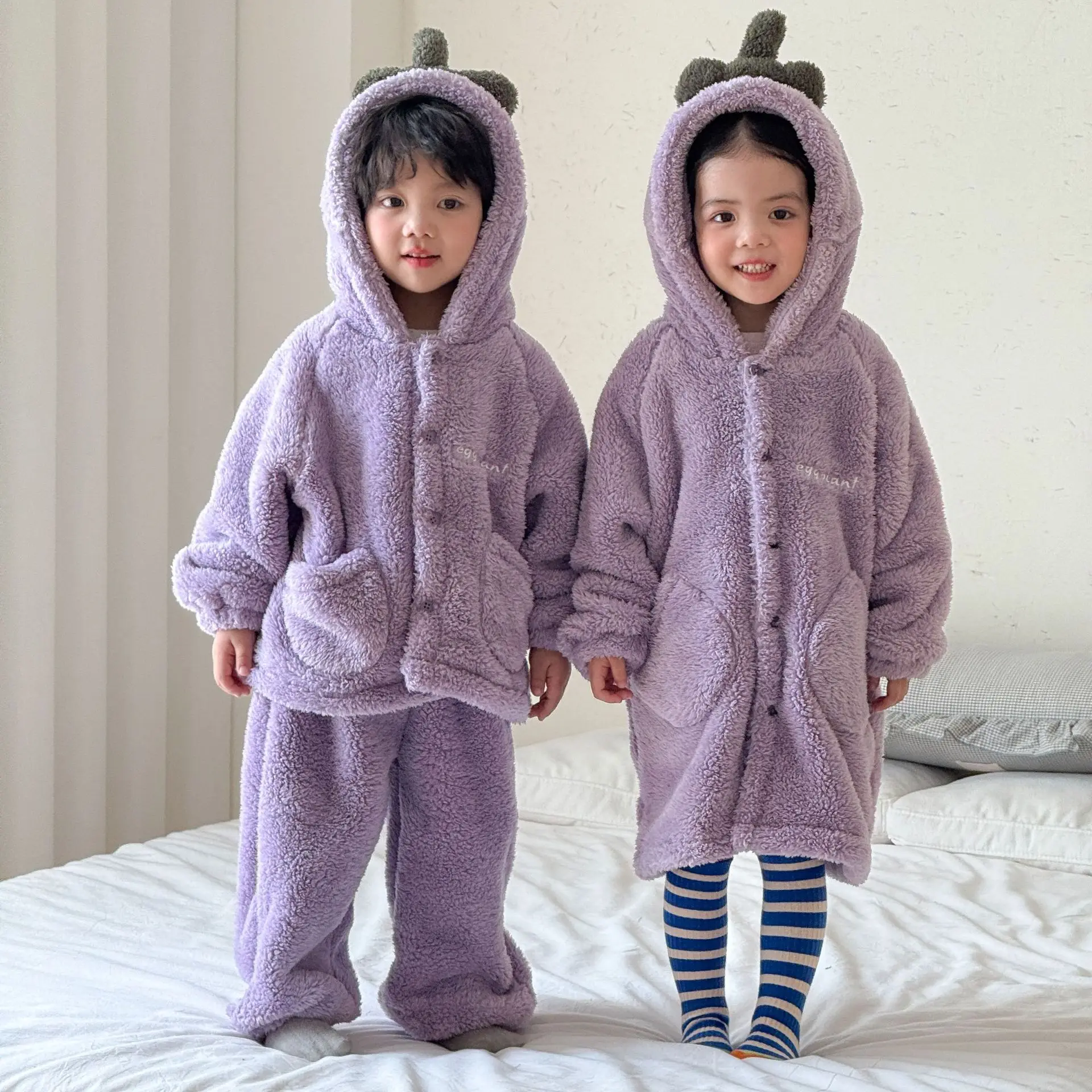 2026 Winter New Children Home Clothes Set Boys Flannel Pajamas 2pcs Suit Girls Warm Fleece Hooded Nightgown Kids Outfits