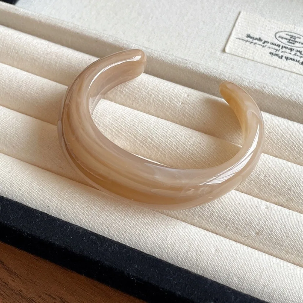 Minimalist Acrylic Acrylic Bangle Shiny Face Open Style Acrylic Bracelet Light Luxury Translucent Color Open Bracelet For Women