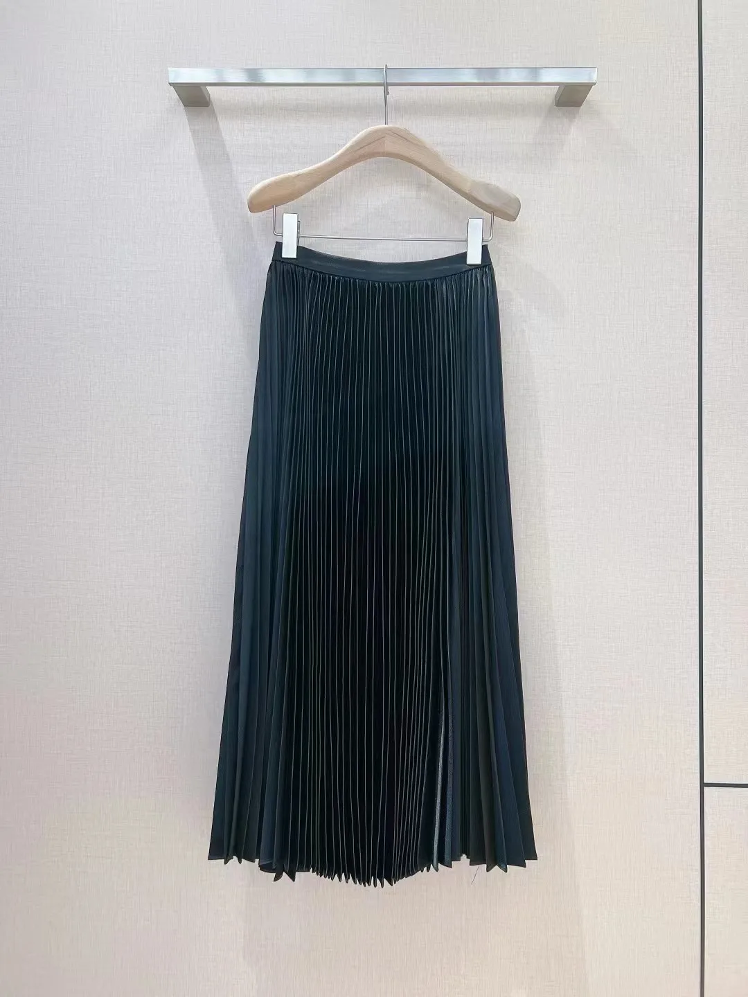 High end customized women's fashionable and versatile pleated skirt