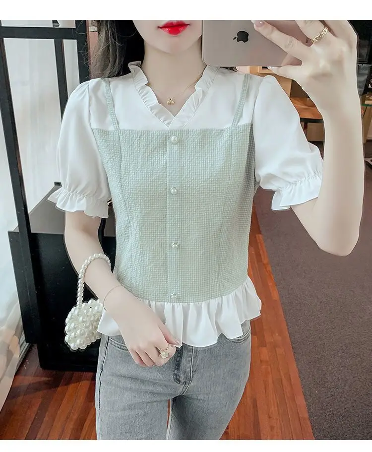 Top corto con bordi in legno con scollo a V dolce dal design nuovo stile a maniche corte