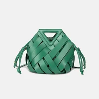 Guangzhou Women's Bag Factory Direct Sales Basket Triangle Magnetic Buckle Genuine Leather Woven Hollow Women's Handbag Shoulder