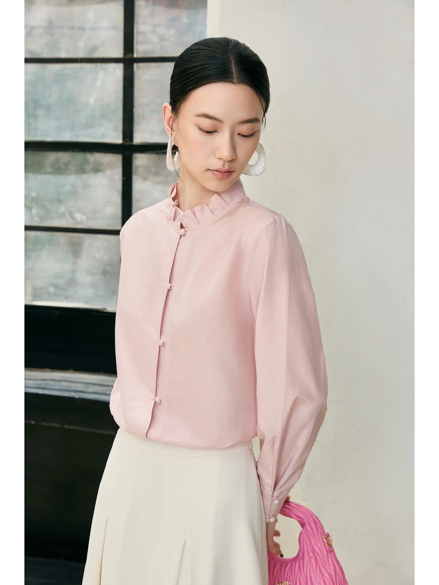 

Новая женская рубашка Jaimin из шелковистого хлопка с длинным рукавом и воротником-стойкой: элегантная, приятная к телу, дышащая, в простом стиле