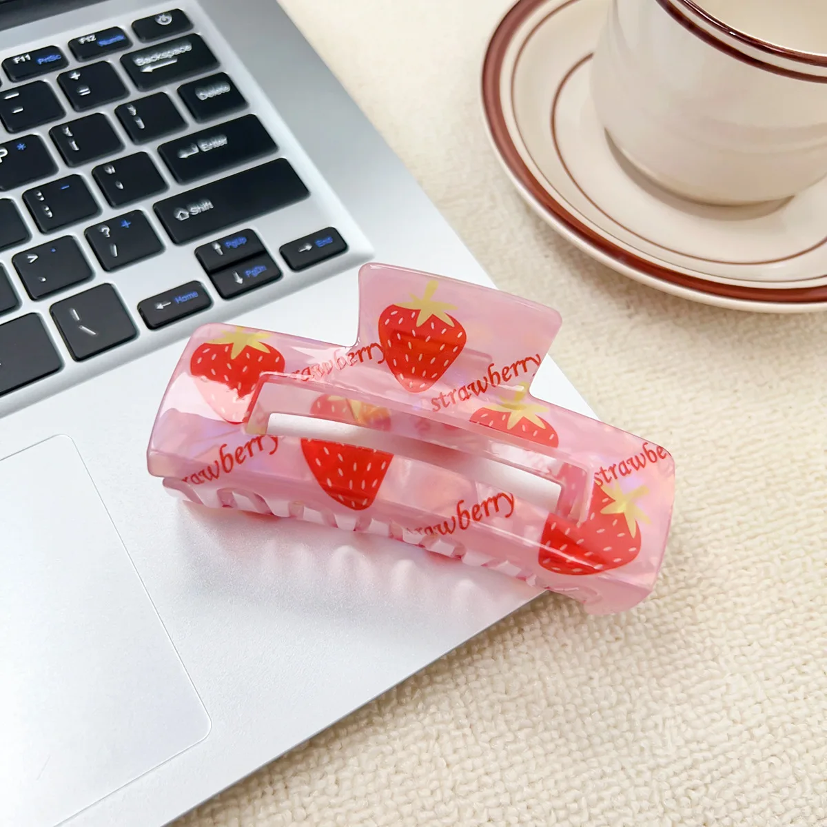 1 Uds. Pinza para el pelo de fruta iridiscente de 10,3 cm, Clip de tiburón en tonos caramelo, agarre antideslizante dulce para mujer, accesorio diario ligero