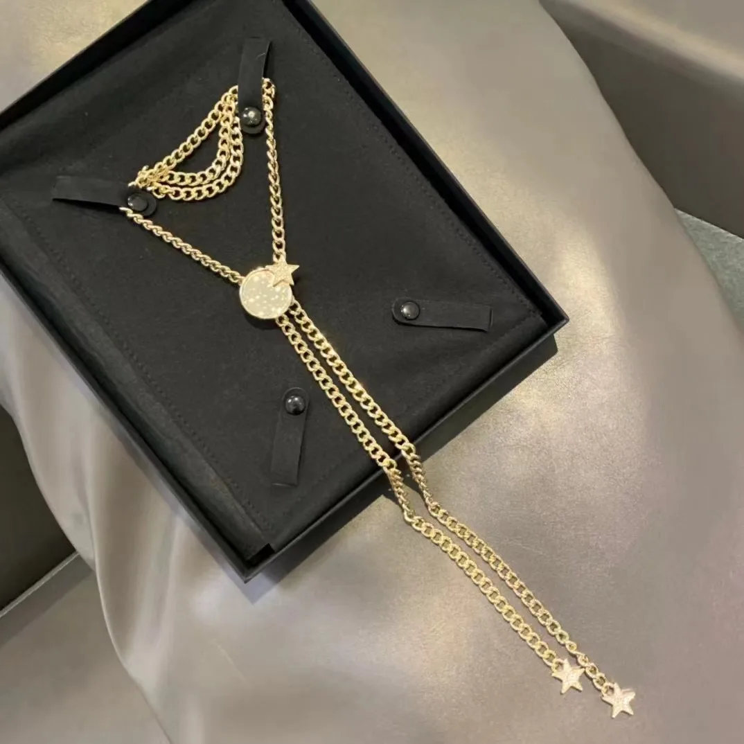 

Medieval personality fashion trend retro high sense necklace