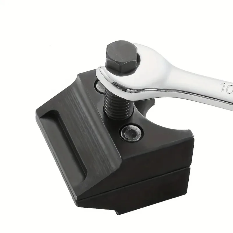 

Black Steel Suspension Strut Separator, Adjustable Knuckle Splitter Tool for Car Chassis Repair, Heavy-Duty Auto Body Maintenanc