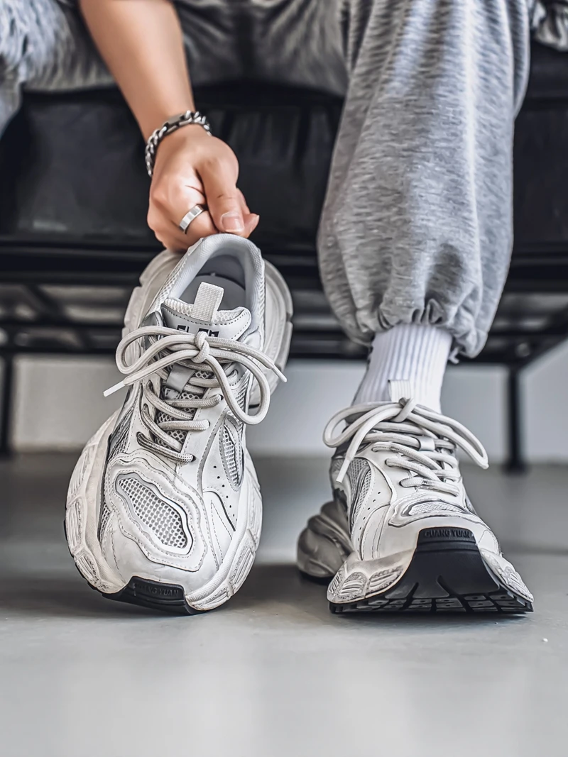 

Men's Sport Shoes 2026 New Summer Anti-slip Wear-resistant Thick Bottom Casual High-grade White Dad Trendy Shoes Fitness Runn...