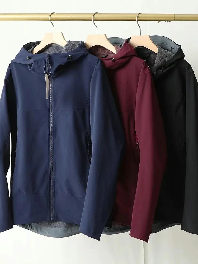 

Мужская тонкая куртка Softshell для активного отдыха, ветрозащитная, водонепроницаемая, с капюшоном, осенняя новинка VAST, молодежная, популярная модель
