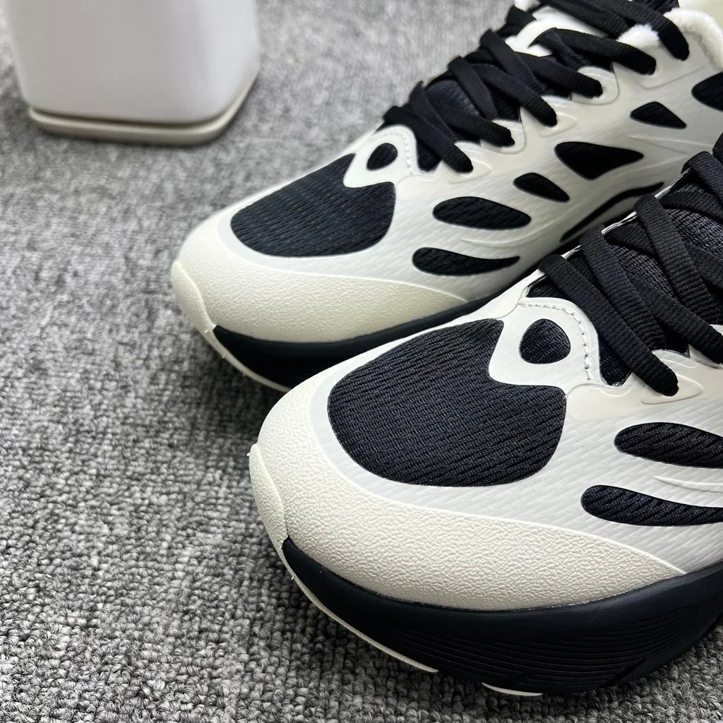 

Marathon Carbon Plate Air Cushion Breathable Lightweight Men's Sports Running Shoes Women's Comfortable Non-slip Sneakers