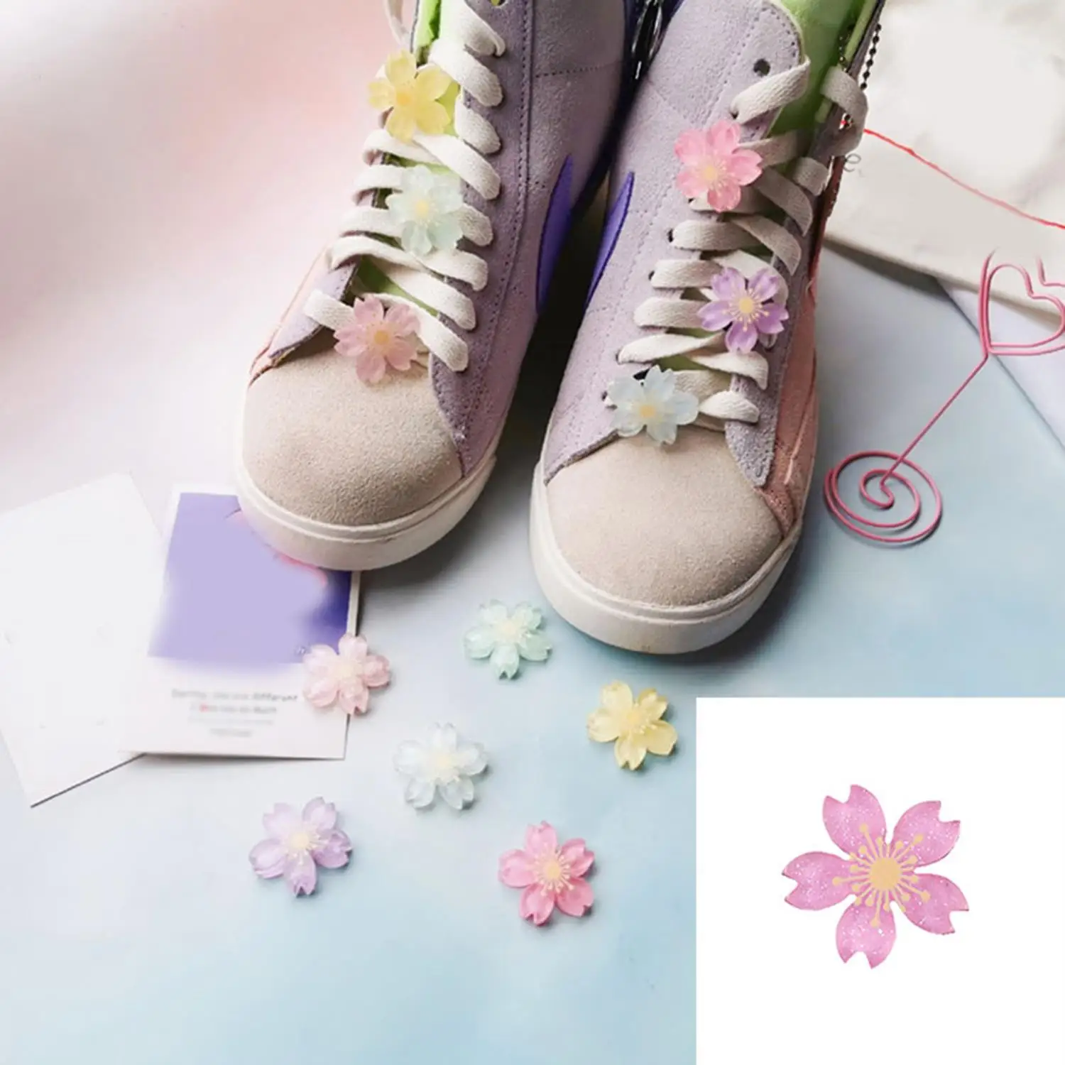 

1 PC Flowers Shoe Buckle Shoelaces Decorative Clip Shoe Charm Trend Creative Cute Sneaker Canvas Cartoon DIY Shoes Accessories