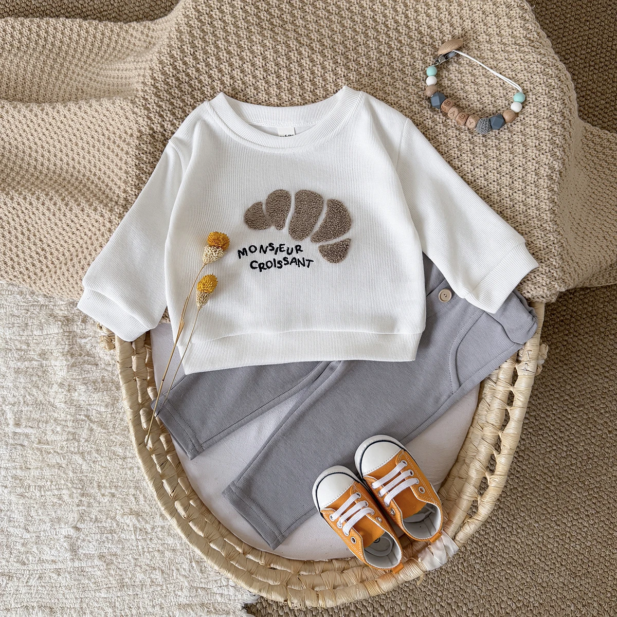 

2 шт./компл., пуловер с длинными рукавами для младенцев, милый леденец, полотенце с вышивкой, топ + штаны, одежда для маленьких мальчиков и девочек, толстовка