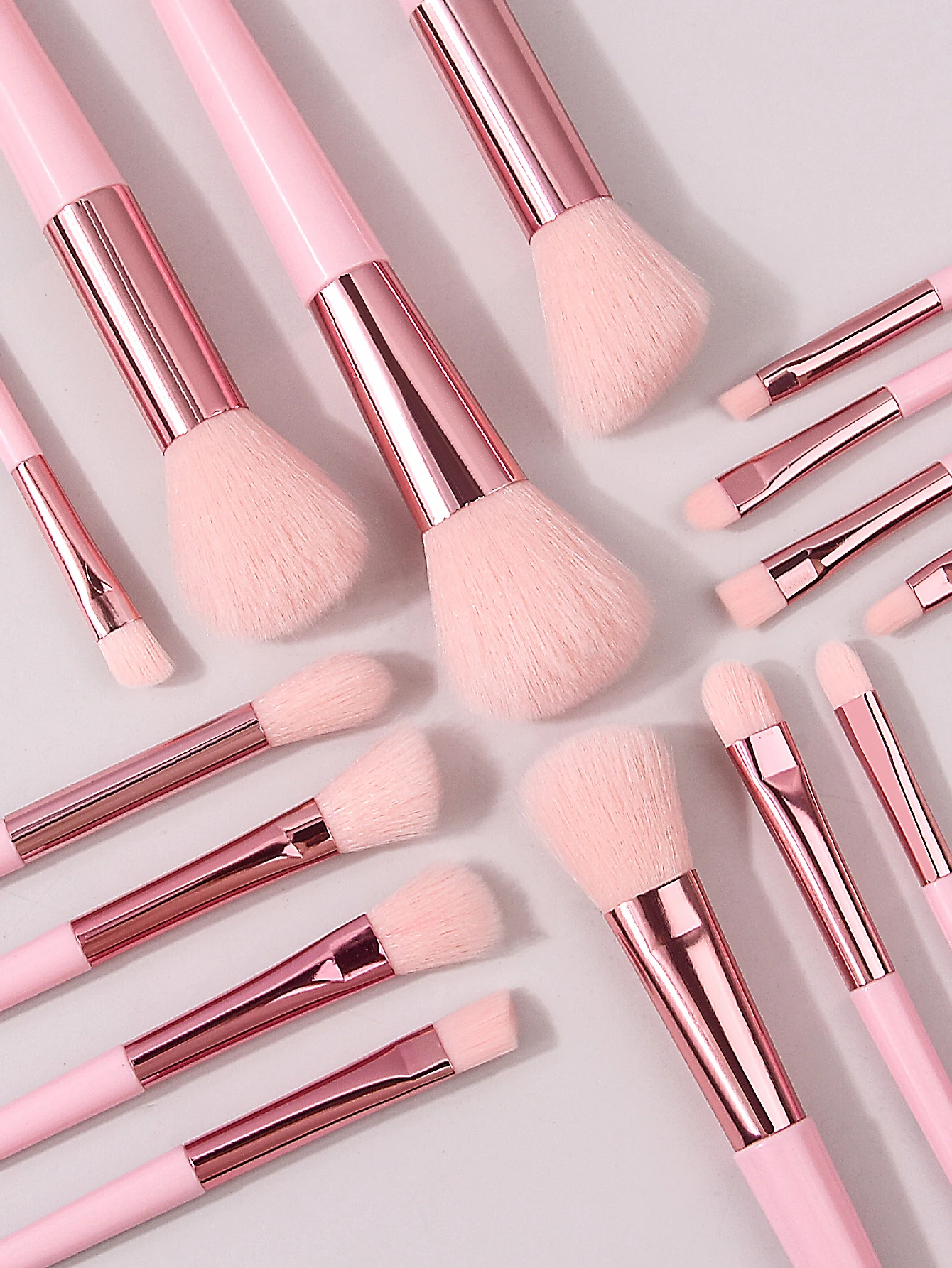 professional makeup brush set, super soft brush, desktop dust cover, storage bucket, triangular sponge, triangular powder puff