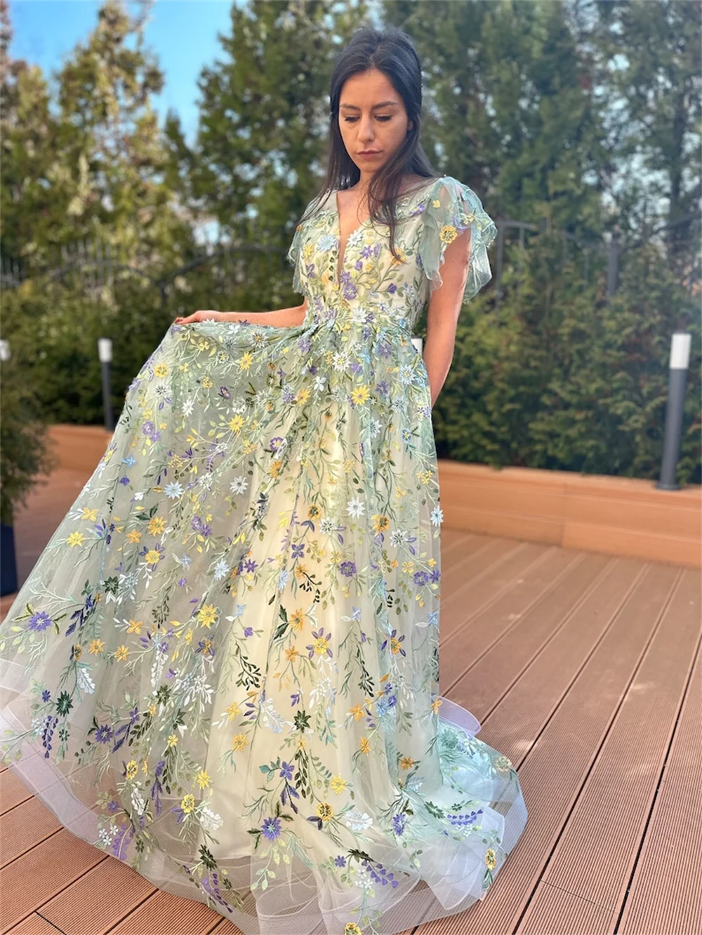 Bella Green Lace Embroidery Tulle Prom Dresses A-line Tulle فساتين سهرة  V-neck Floor-length Short Sleeves Vestidos De Fiesta