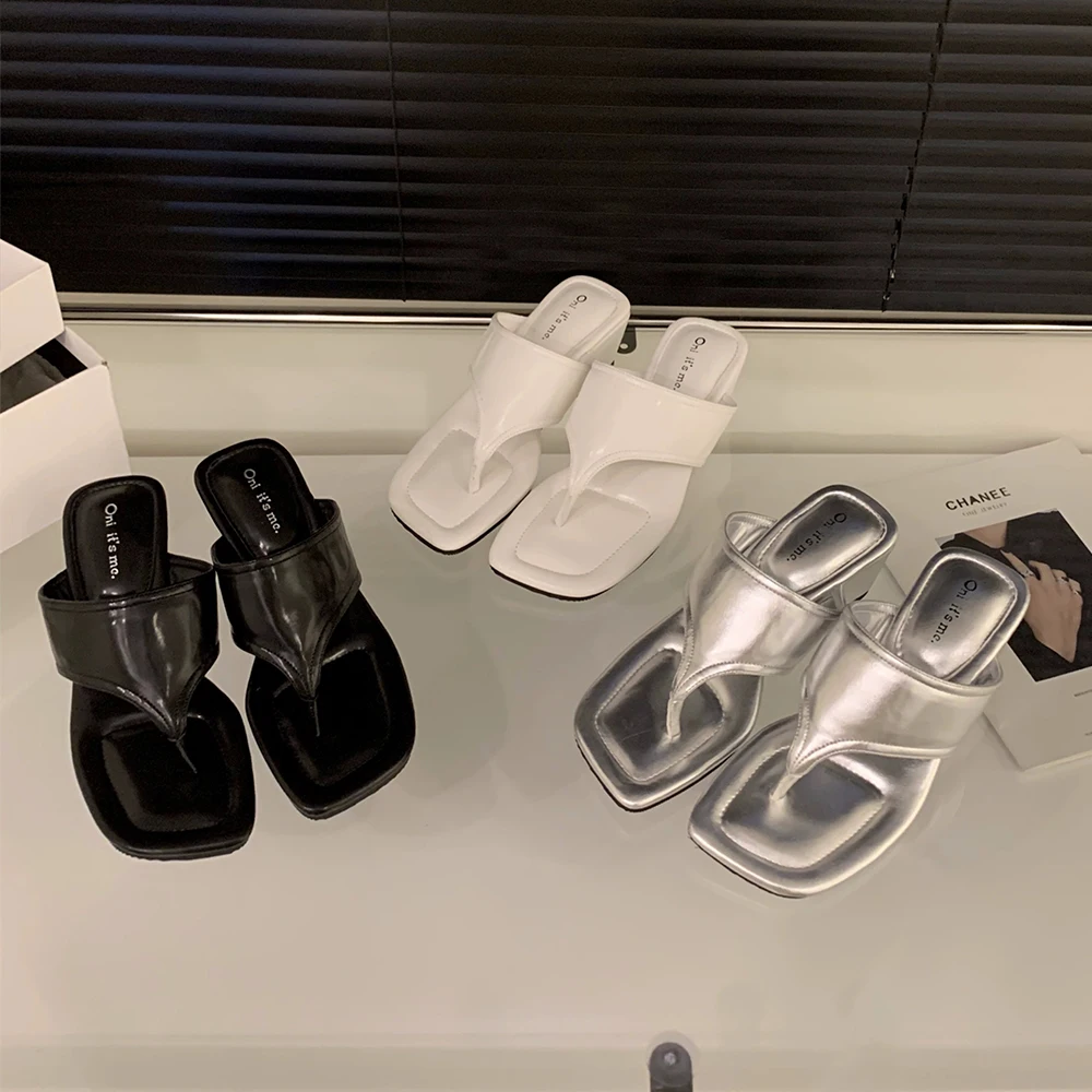 Flip Flops for Women With Comfortable Arch Support Ladies Fashion Platform Thong Sandals Soft Rubber Sole For Beach Outdoor