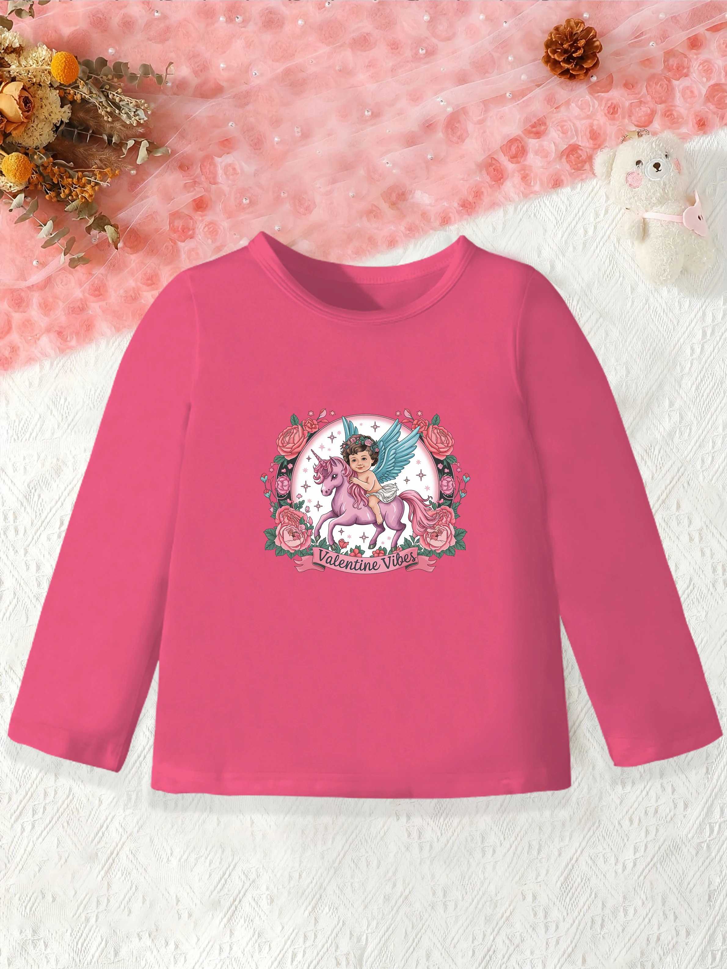 

1 шт.: Осенний базовый слой для девочек на День святого Валентина с милым узором «Купидон на единороге»