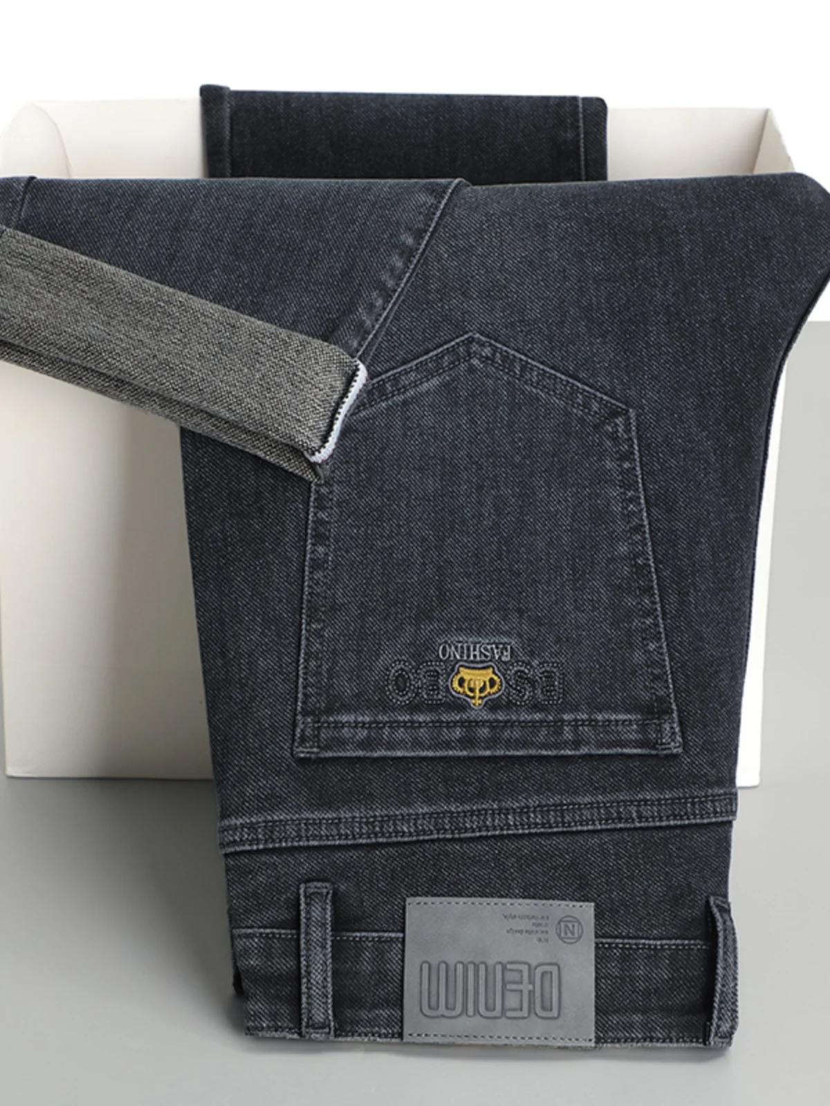 

Мужские джинсы стрейч прямого кроя с эффектом потертости, весна-лето 2025, модные, с вышивкой, повседневные, длинные брюки, средняя посадка, молодежный стиль