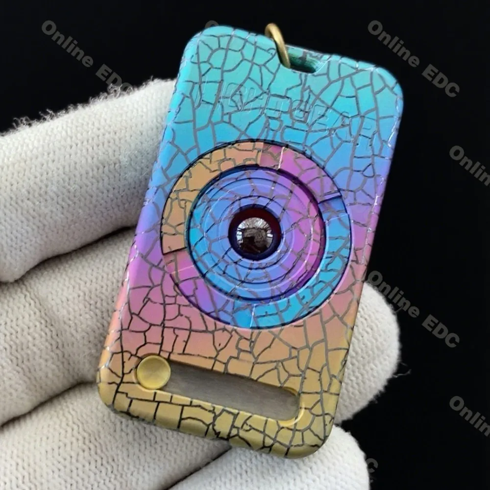 使用 EDC おもちゃライトギアフィジェットスピナーチタンペンダントストレスリリーフおもちゃフィジェットおもちゃ大人のための