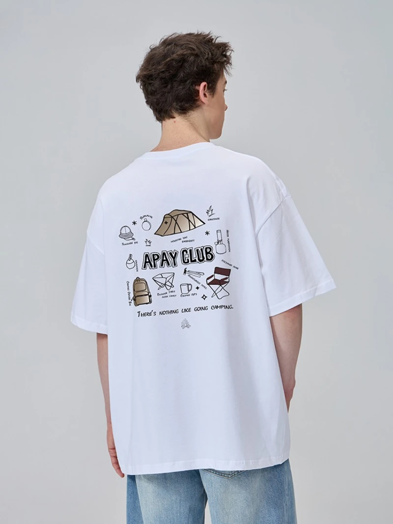 ​ ​ APAY メンズ キャンプ グラフィック Tシャツ アウトドア ヴィンテージ プリント コットン Tシャツ テント バックパック デザインとキャンプ スローガン付き ​