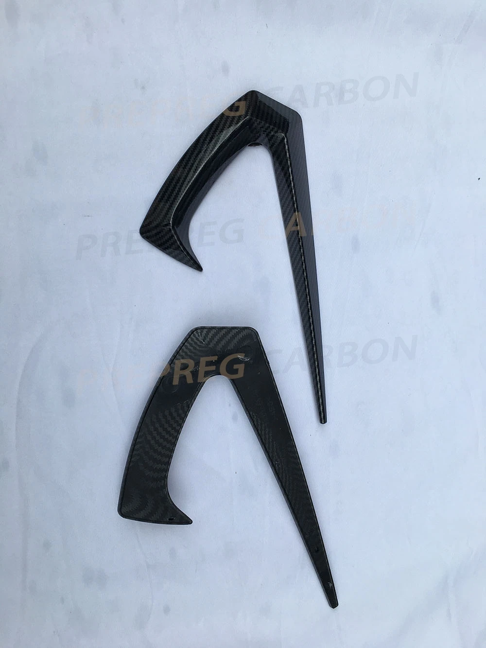 

Углеродное волокно, разделители боковых крыльев автомобиля, наклейки, обвесы, ABS, эмблема, значок, наклейки, отделка, Стайлинг для Tesla Model Y 2021+