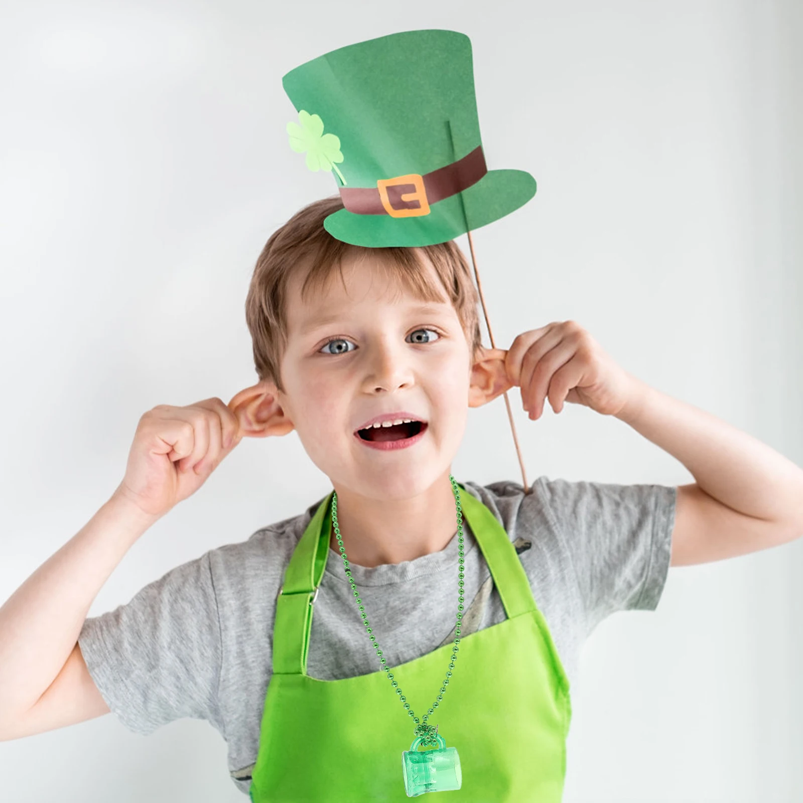 

5pcs Clover Necklaces Green Saint Patricks Day Accessories Shamrock Chains Unisex Ireland Festival Decor Parades Gifts Beauty