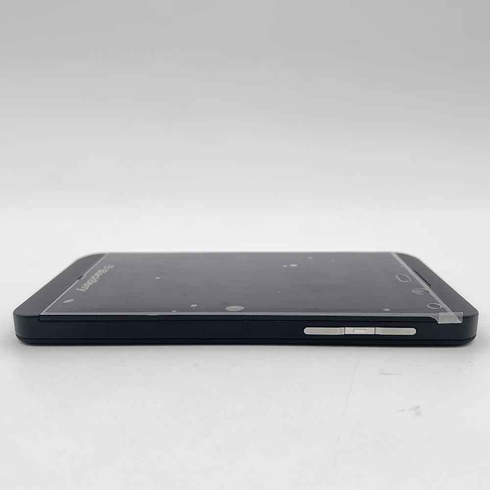 Blackberry Z10 Dual core GPS WiFi 8MP 4.2\