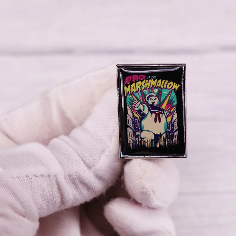 هجوم من مارشميلو المينا دبوس الخيال مغامرة فيلم Ghostbusters-شارة مستوحاة