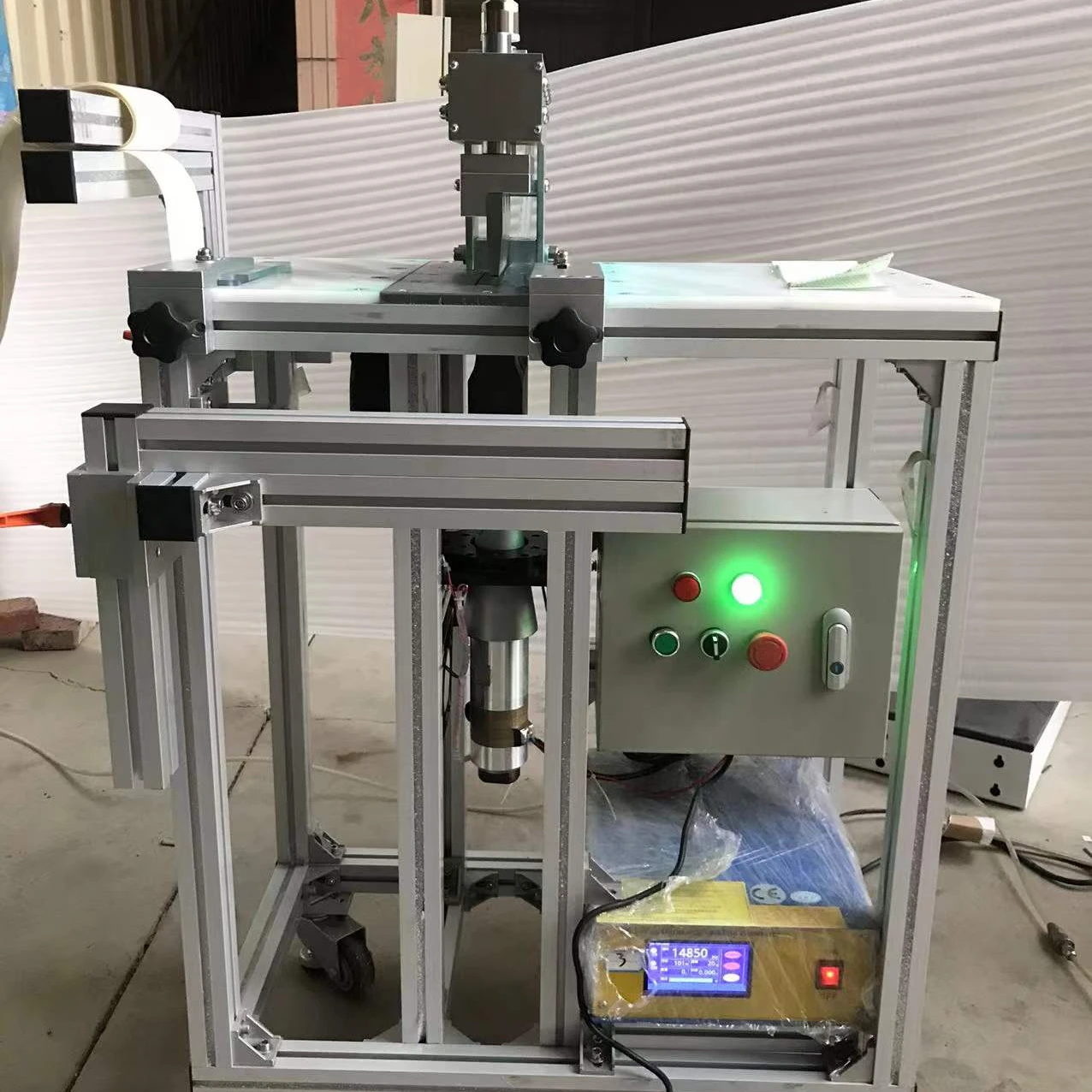 2025 New Design Automatic Vertical Blinds Crease Punching Machine Good Work for Home Product Making with Core Motor Component
