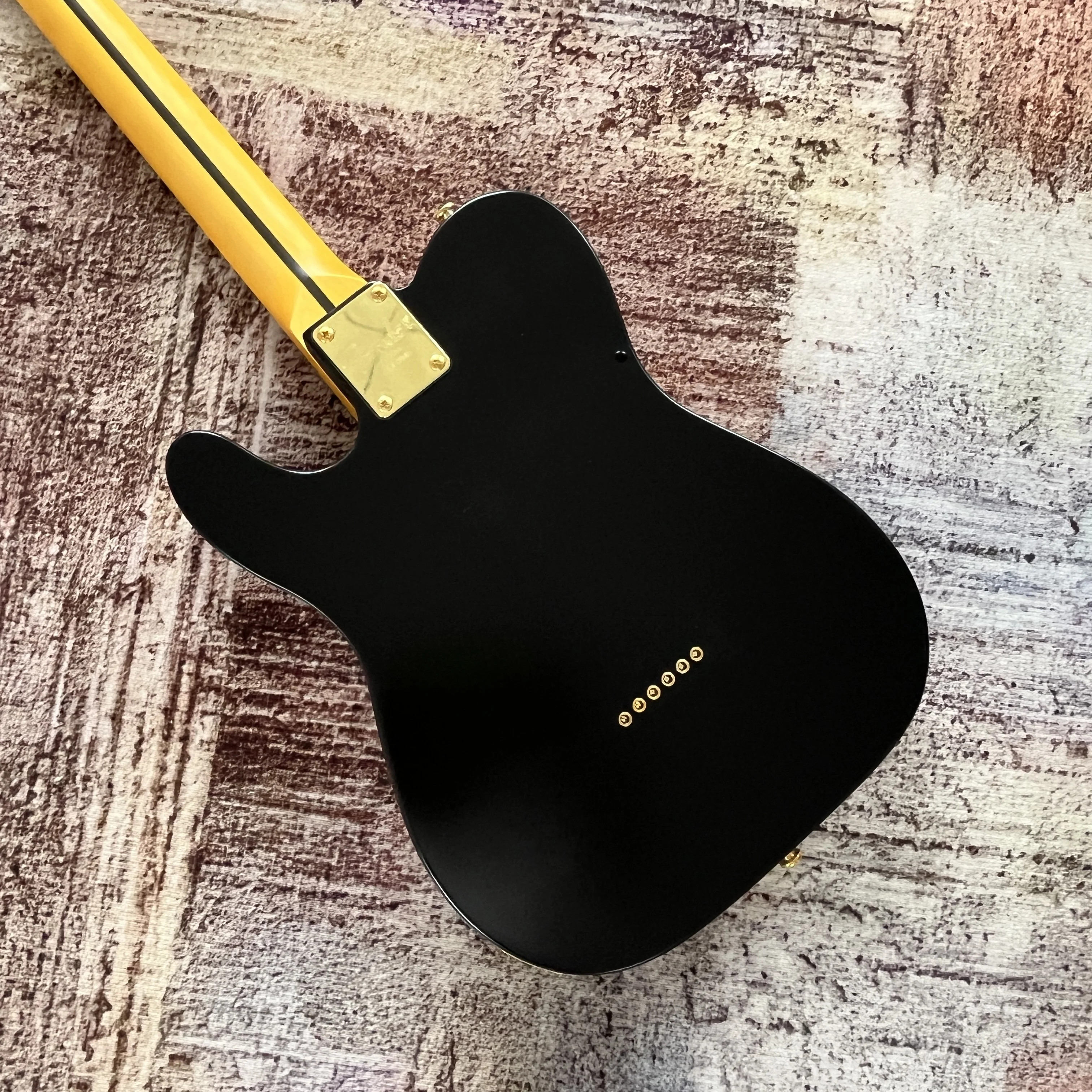 جيتار كهربائي Vicers Matte Finish TL، جسم الزيزفون، التقاطات SS، لوحة فريتس من خشب القيقب، أجهزة ذهبية. شحن مجاني.