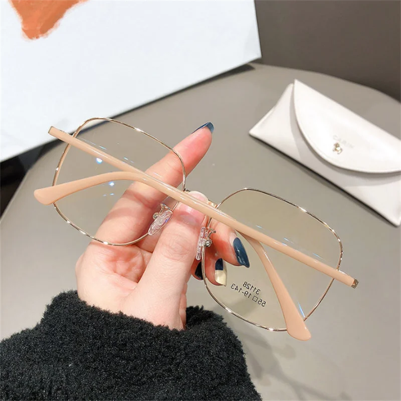 2022 Ins Unisex Metal Anti-blue Light Transparent Large Frame Sunglass UV400 Protection Flat Mirror Eyeglasses Eyewear Glasses