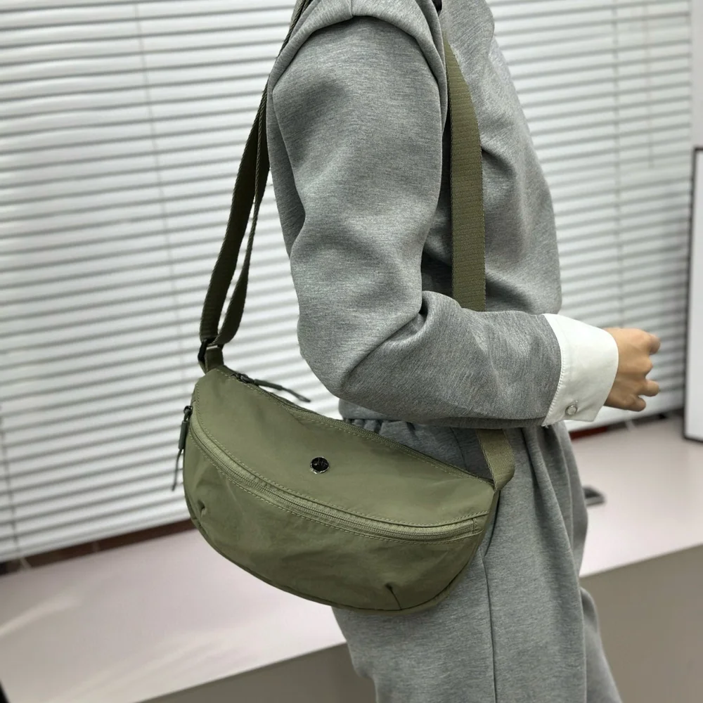 

2025 Luluwaterproof Nylon Shoulder Bag Trendyfashion Girls Shoulder Crossbody Bag Neutral Convenient Small Bag