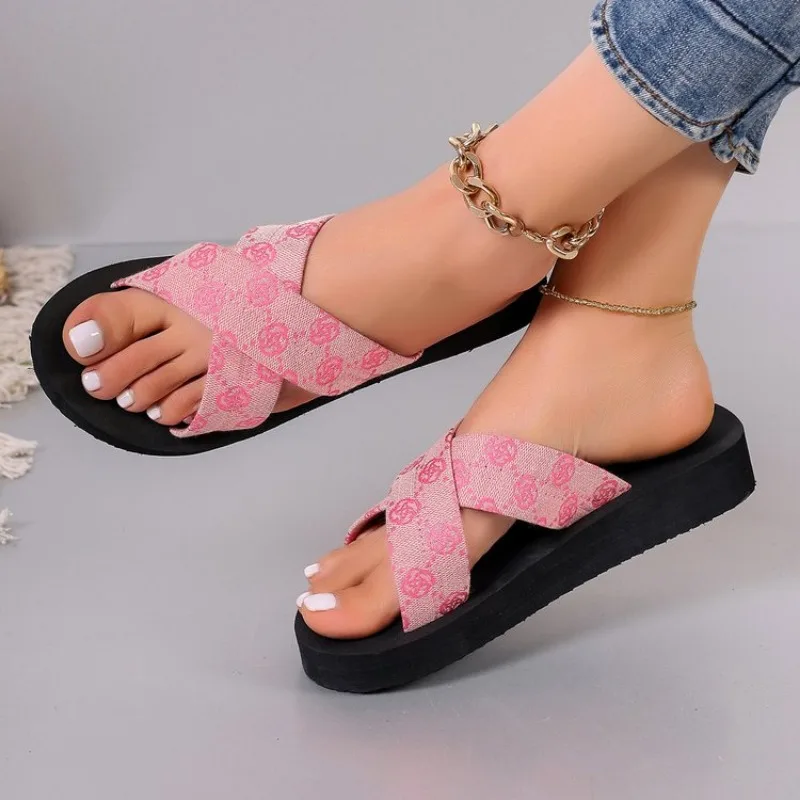 Women Slippers Outdoor Light Weight Cool Shoes Ladies Flat Flip-flop Non-slip Basic Home Sandals Slides