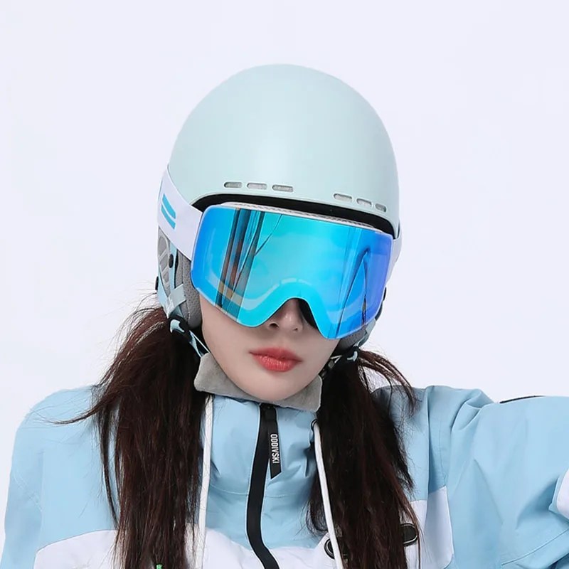 Ski Helmet Men Women Snowboarding Skiing Professional Ski Helmet Winter Cycling Warm Protective Equipment Safety Snow Helmet