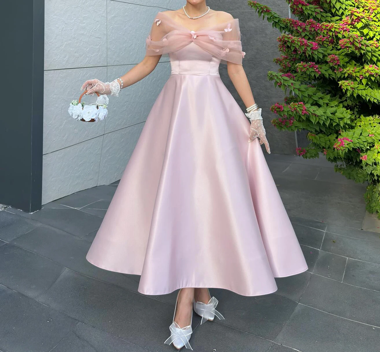 Vestido de fiesta de satén rosa otoño fuera del hombro con cordones en la espalda tul con flores hechas a mano vestido de fiesta azul real, negro, burdeos