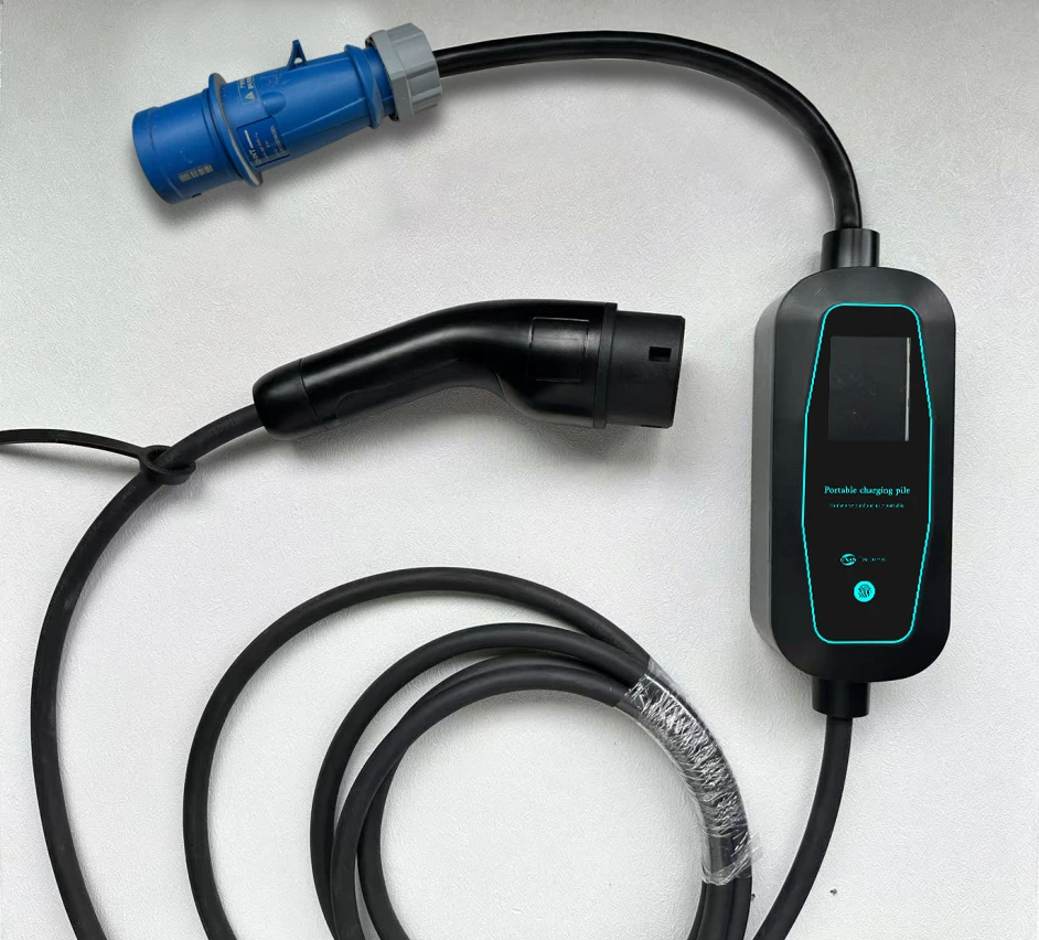 

Hongsen OEM Portable Charging Stations Type1 Type2 GB/T Certified 7KW Ev Car Charger 32A IP65 Waterproof For Vehicle