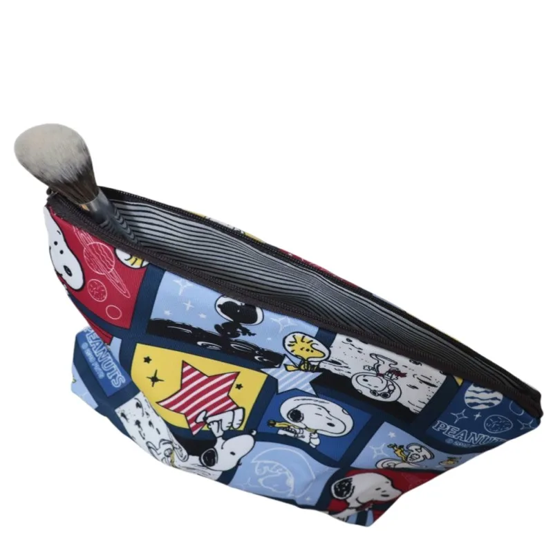 Space Snoopy Cartoon Anime Cosmetic Bag grande capacità Portable Travel Storage spazzolino da denti forniture di alta moda creativa