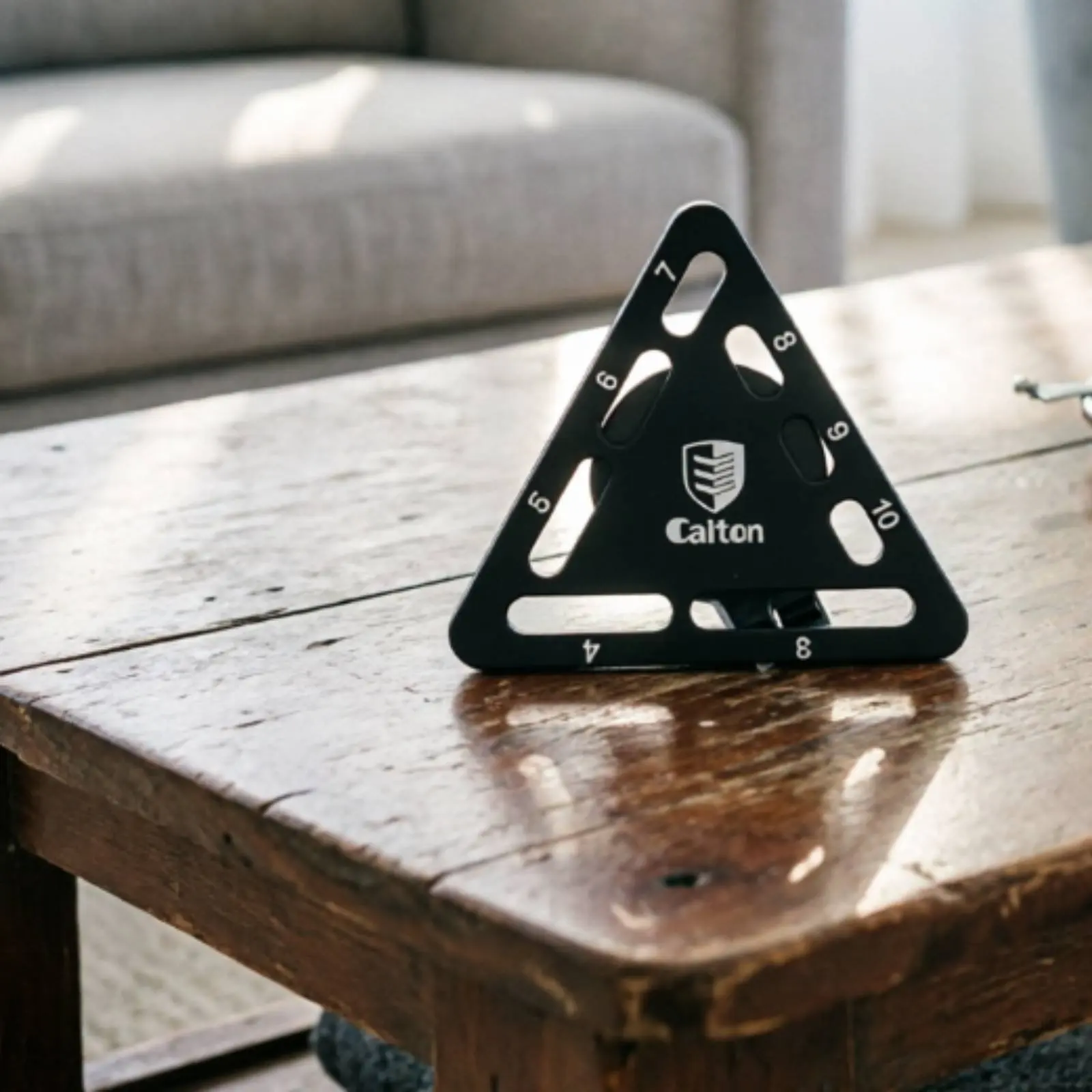 Picture 7: Triangle Golf Marker Measuring Function Attractive Ball Marker Clip Attractive Hat Clip Portable for Golfers