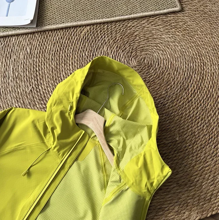 Unisex Windbreaker-Jacke mit Kapuze in Unifarbe – Leichte Reißverschluss-Oberbekleidung für Herbstfahrten und Outdoor-Aktivitäten – Detail 17
