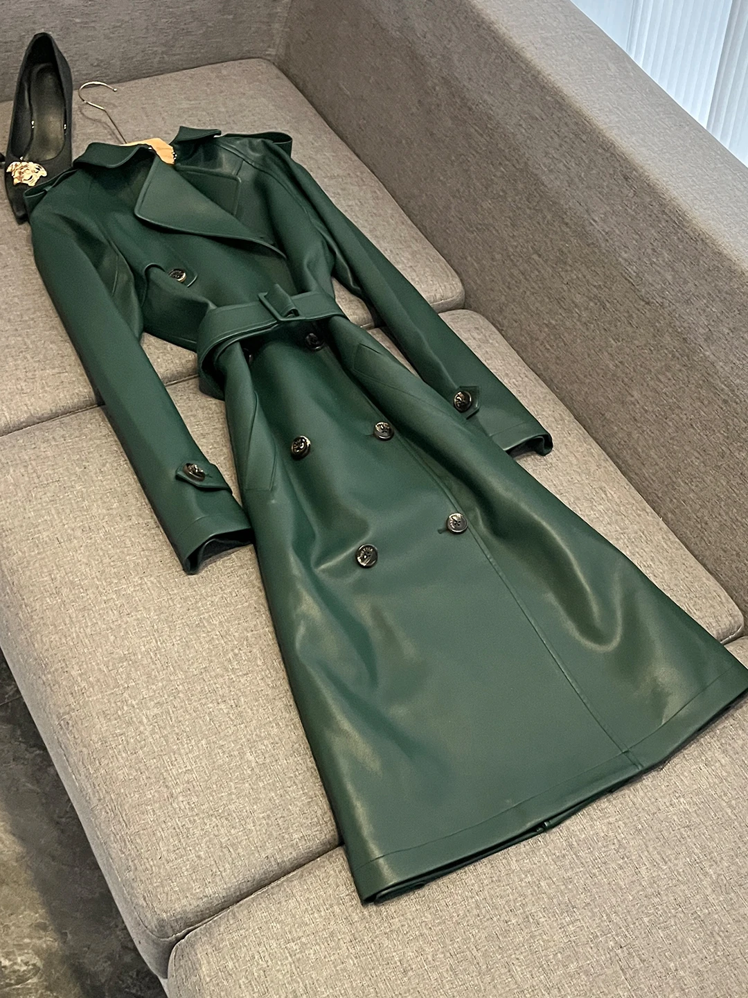 معطف S' مزدوج الصدر بحزام متوسط الطول من الجلد لخريف وشتاء جديد Sle Cleanfit Sle X635 معطف Faion للسيدات