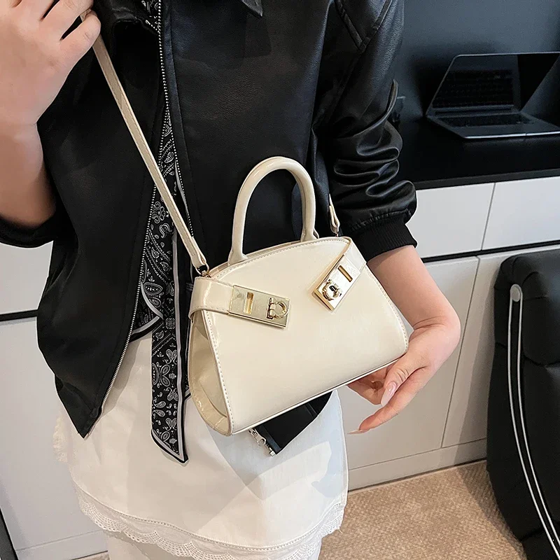 

Classic Elegant Women's Leather Crossbody Bag Luxury Designer Shoulder Handbag Ladies Tote Purse Trendy