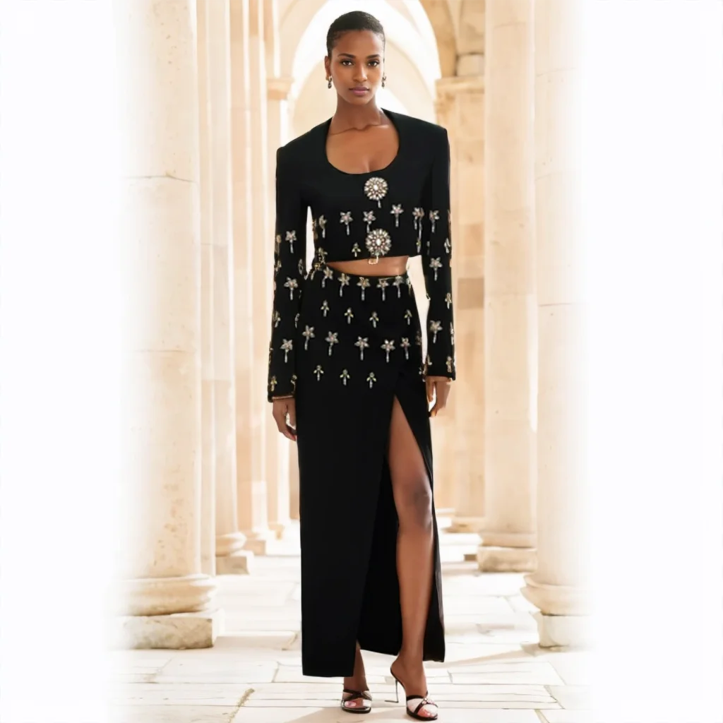

Sweet Black Two - Piece Set with Rhinestone Floral Embellishments Short Crop Top & High-Slit Maxi Skirt for Evening Parties