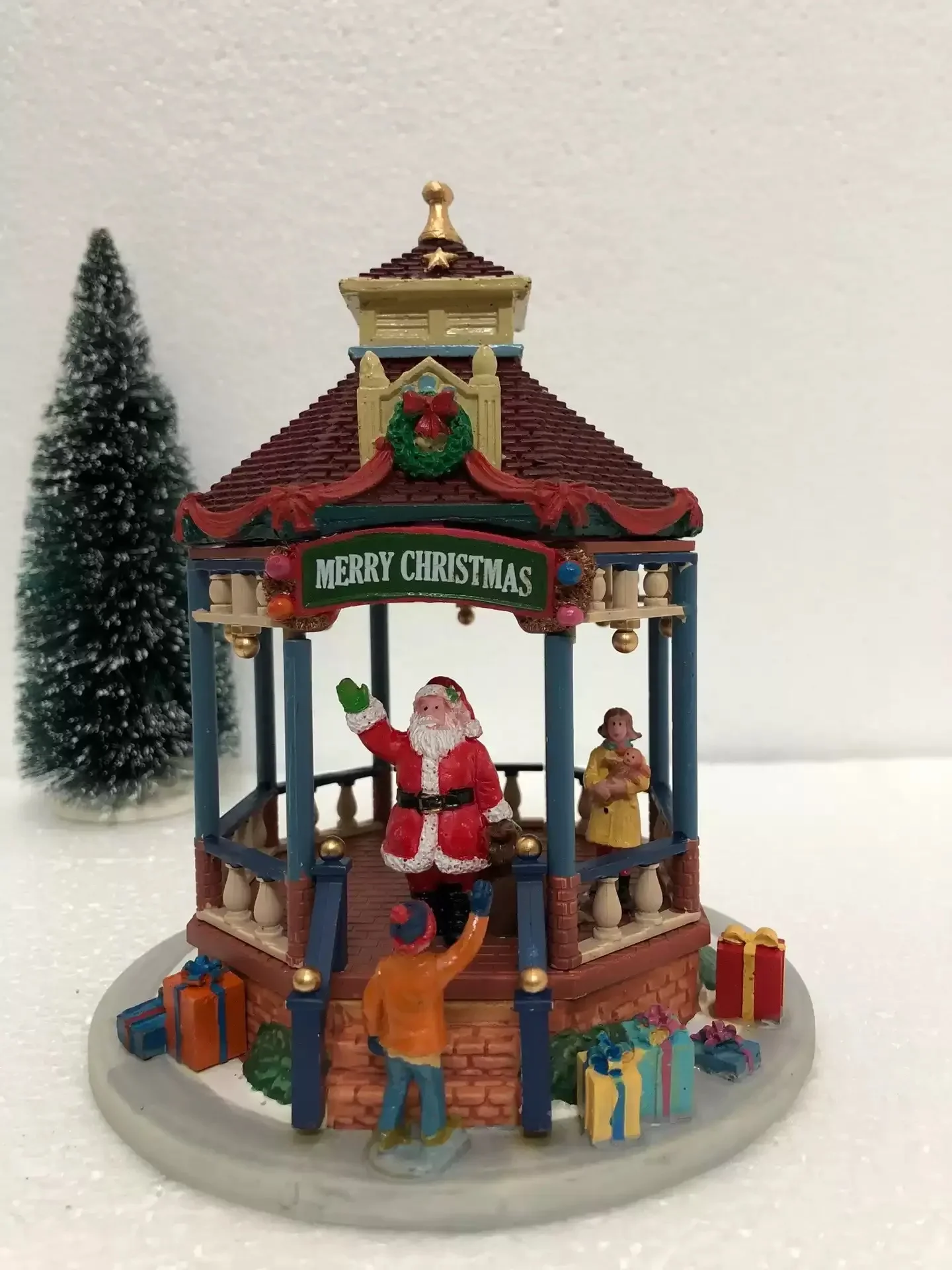 Merry Xmas Hand Painted Ceramic House Building Christmas Scene Figurine Pavilion Figures Home Furnishing  Desk Decoration Gift