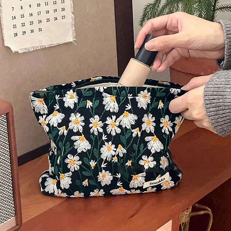 Fashion Women\'s Cosmetic Bag Ladies Large Clutch Flower Phone Purse Makeup Case Travel Handbags Schoolgirl\'s Pencil Storage Bags