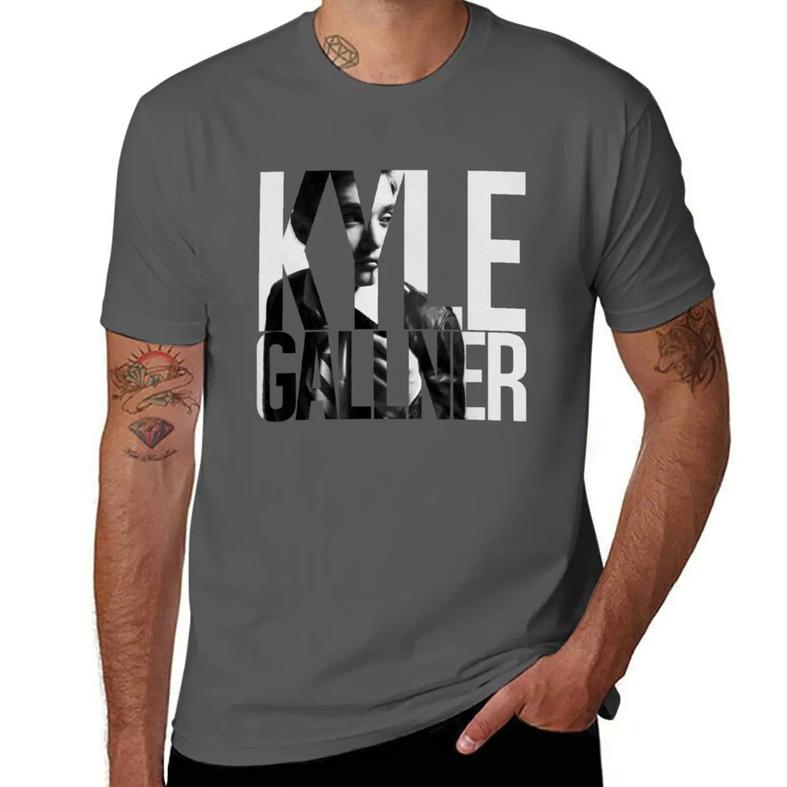 

Kyle Gallner T-Shirt Relaxed Casual Short Sleeve Tee