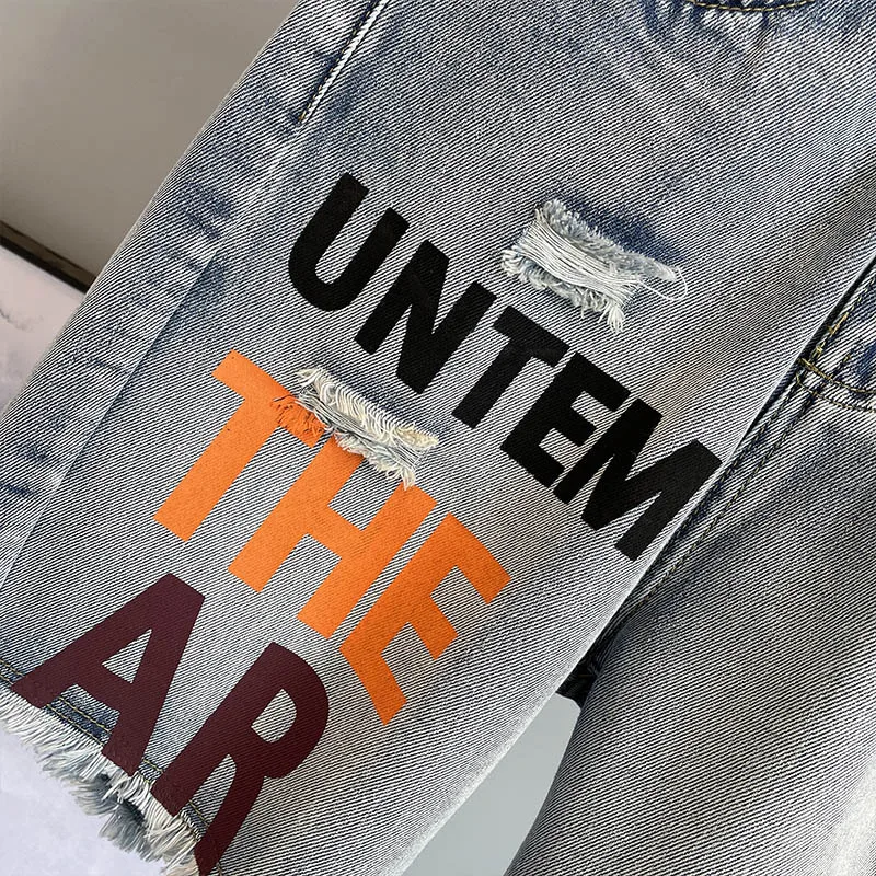 High Waist Distred Denim Orts Damen Sommer dünne Fünf-Punkt-Hose individuelle Buchstaben-Stickerei Jeans mit geradem Bein