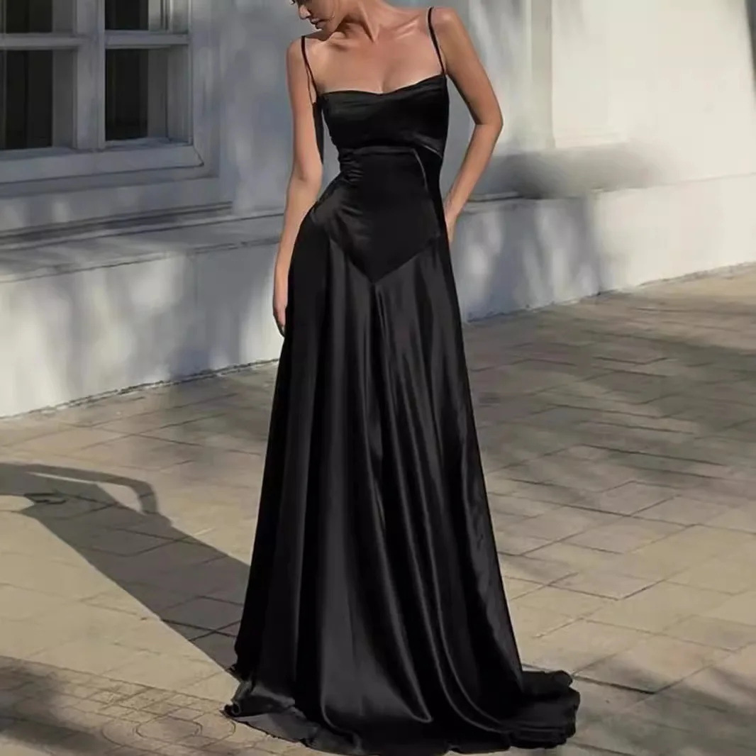 

Sexy suspender skirt slim-fitting halter black dress fashionable simple and versatile temperament elegant vacation style high-en